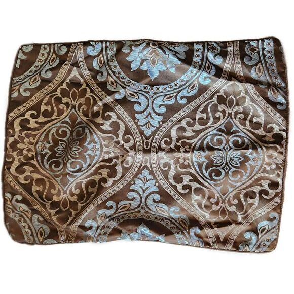 Silky Brown medallion standard size pillow case - Picture 1 of 4